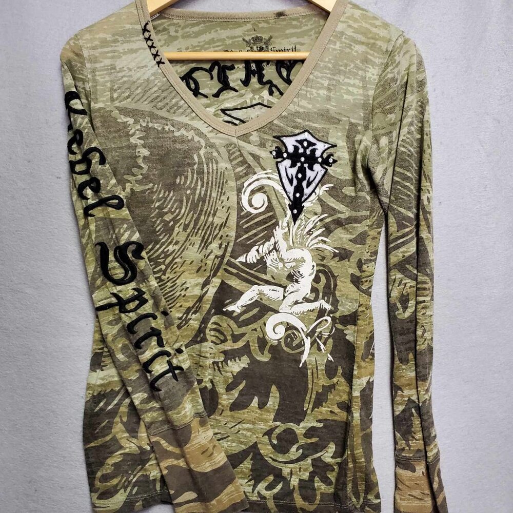 Rebel Spirit Long Sleeve V-neck Women's SIZE L